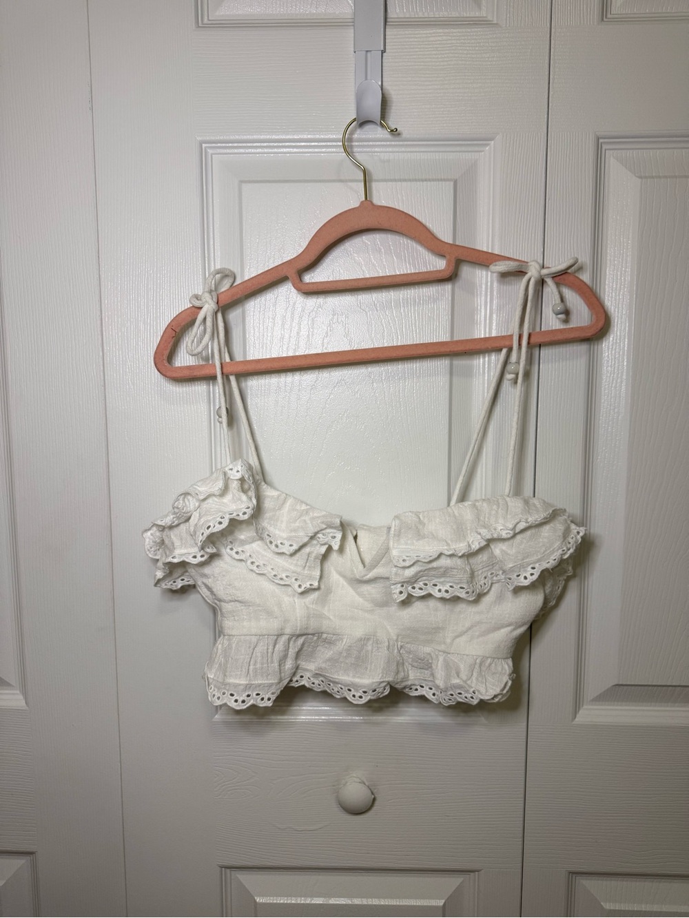 LANÇA PERFUME White Eyelet Tie-Strap Crop Top